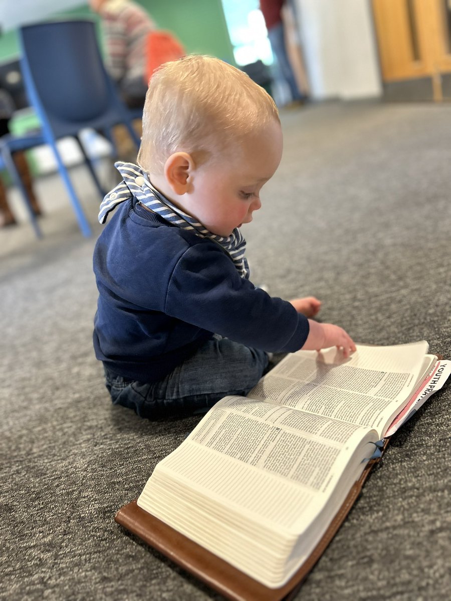 Awakening_Dan's tweet photo. This little guy couldn’t stop going though my Bible during the @KingsChurch1066 early more prayer. https://t.co/pwBtb6ljJk