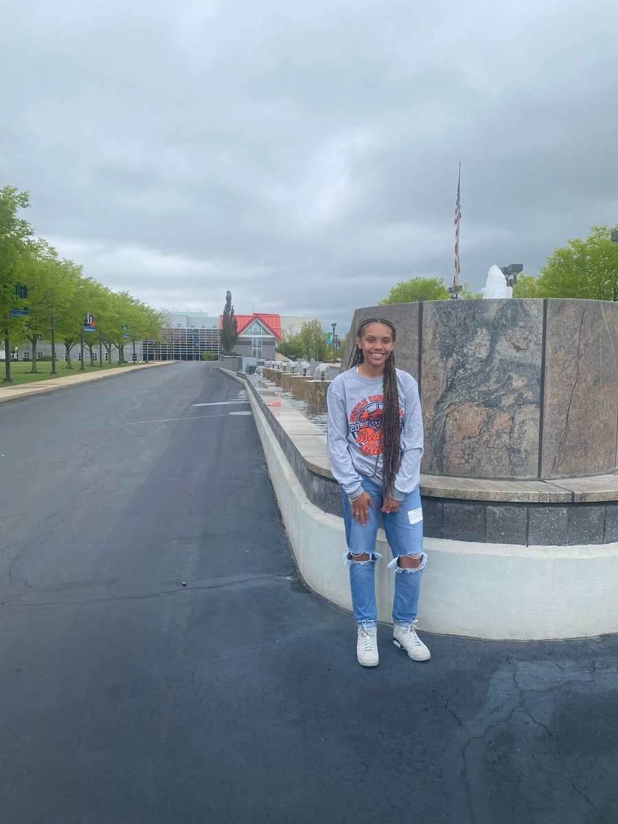 AShyiaSmith10's tweet photo. Had a great visit at Penn College yesterday!!! @PCTWBasketball Thanks to @CoachB_Mohney @CoachHeap https://t.co/NWKJLYBJ0E
