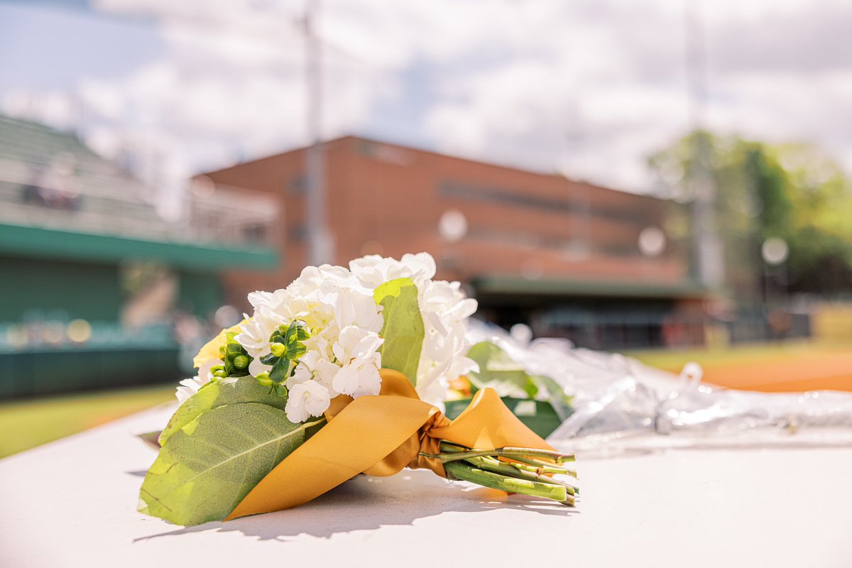 UAB_SB's tweet photo. Thank you to our 5️⃣ Seniors for all that you have done for UAB Softball!

We hate to see you go, but we know you’re on to accomplish great things beyond the diamond. 🔥

#WinAsOne | #ForeverBlazers https://t.co/YmDKHqgSN9