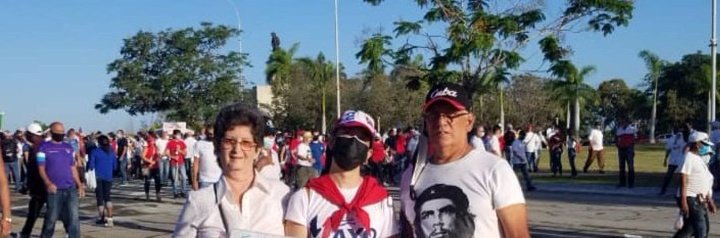 Ya andabas embullado para mañana #1Mayo venirme a buscar <a href="/Anibal26473463/">Anibal</a> 😏 déjalo para el viernes #5Mayo q anda lloviendo y no podemos coger catarro ni mojarse los recursos q tenemos 😉
#ALaPatriaManosYCorazón
#DeZurdaTeam 🤝🌻