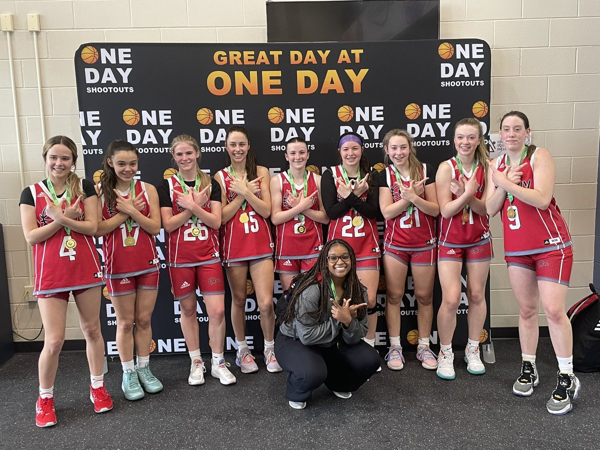 👑Congrats to M14 Hoops  High School Girls Champion at today’s King &amp; Queen Shootouts. 730 teams playing! 

🏆NEXT UP: Derby Shootouts on May 6/7 — Register at onedayshootouts.com