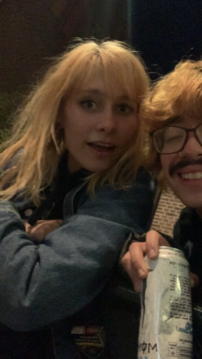 kate mosh ✝️ tweet media