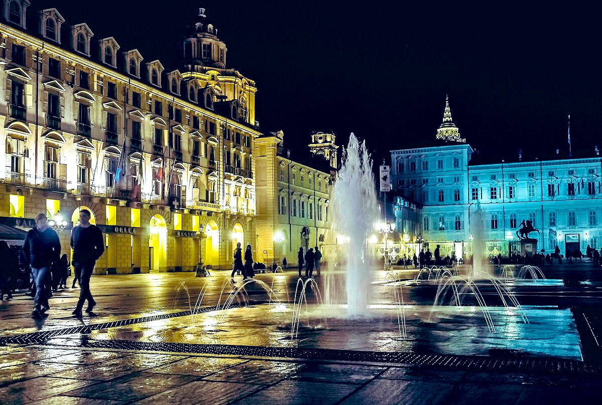 AlessandroForn6's tweet photo. GOOD NIGHT from TORINO, #photo #art #torino #turin #ilovetorino #iloveart #artlover #photography #ArtLovers #TorinoCheSpettacolo  #TorinoWhataShow #TorinoCheMeraviglia https://t.co/2olrbEU97D