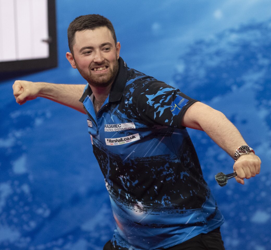 HUMPHRIES INTO THE FINAL!!
A comfortable 7-3 win for Luke Humphries as he reaches his 6th career Eurotour Final where he plays Dave Chisnall!
📸 PDC
#DartsMAD #DDC23