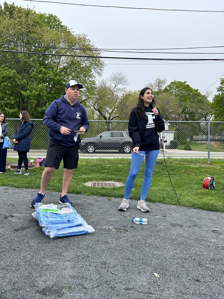fgsafastpitch's tweet photo. Opening Day would not have been possible without the help of our incredible volunteers!

Thank you FHS JV Softball; Tri County HS Ava C; Sammy B; Griffin Tolonen; Ava F, Josie D, Katy L and Avery C from FHS Varsity.

We’d also like to thank the Board and Steve Florest! 💙🥎💙🥎 https://t.co/h7A7tzzxpX