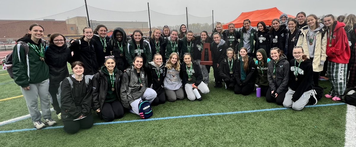 BillericaXCTF's tweet photo. Billerica Girls win Division 3 State Relays for the first time in school history!  

The girls scored 82 points to win the Indoor State Relays and follow up with another massive score of 82 points to win Outdoors!  

Girls showed great depth across the board. 

@BMHS_Athletics https://t.co/i6KPklGu77