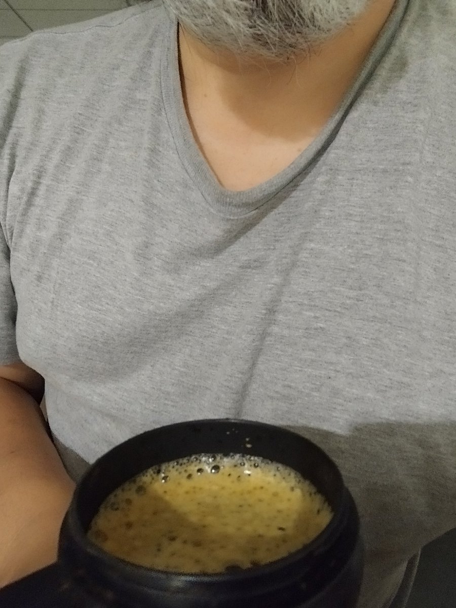 Skocko2T's tweet photo. @amelie_for_you #MugChallenge
Passke ça ne concerne pas que les dames https://t.co/y8ffmAiZNd