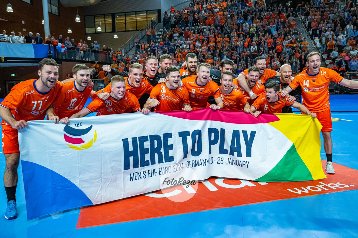 In 2019 qualified as number 3 in in the group, in 2021 as number 2 and in 2023 as number 1! 💪🏻🔥🧡🇳🇱
@Handbalheren @Handbal_NL 
@EHFEURO @HomeofHandball @EHF_Activities
#ehfeuro2024 #HereToPlay 
#ehfeuro2024qualifiers
@HandbalInside @TeamNLtweets @HSP_nl
#FotoReza