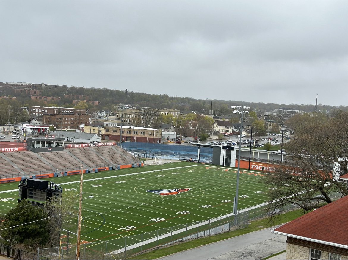 Eric McNeil tweet media