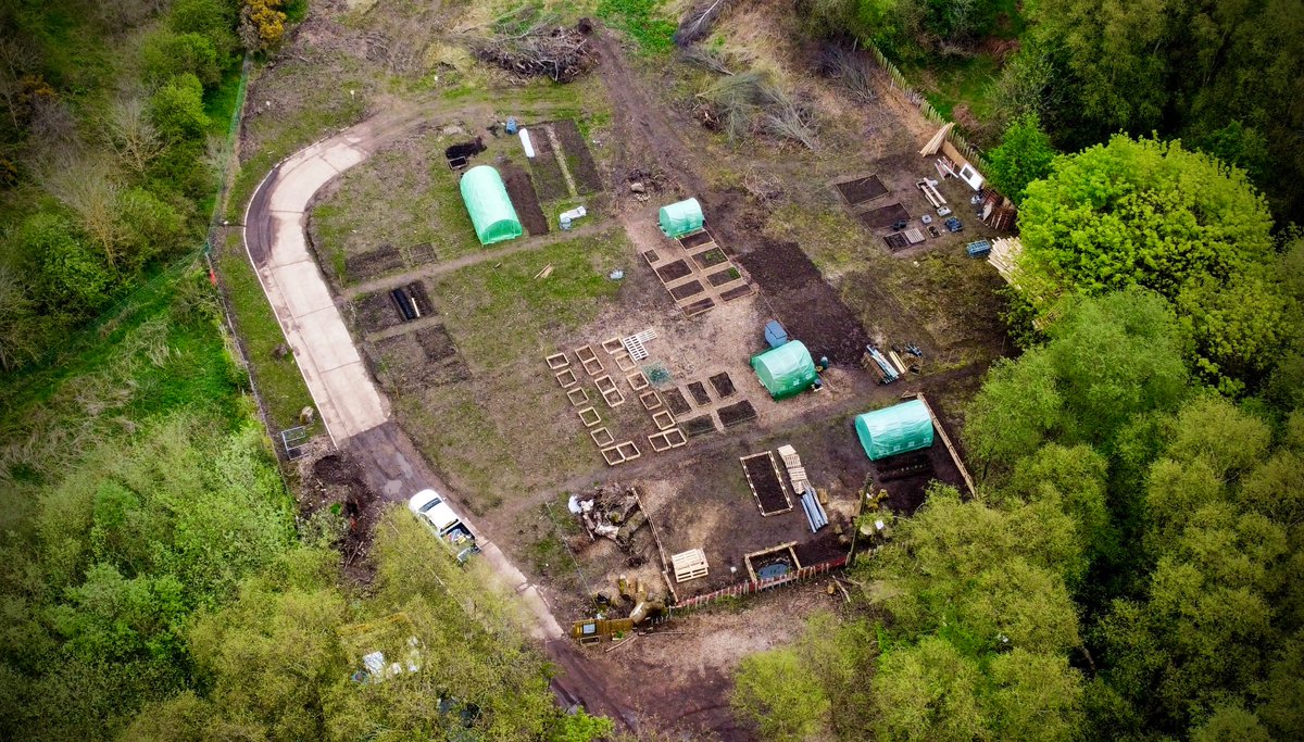 Our #Plotholders have been #BusyBees 🐝 & I’m sure you’ll agree their #gardens are looking fab 🪴 

Apply for a #CommunityGarden @ wharfside.org

#GreenThumbs #GardeningGoals #Allotments #Lichfield #Cannock #Walsall #Burntwood @LichfieldLive