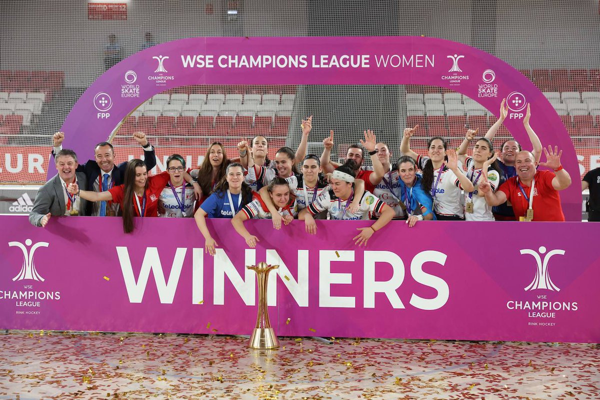 SPODHA's tweet photo. @gijonhc Femenino : En @SPODHA  somos felices con lo que sois, ahora somos mas felices con vuestro triunfo !! ... Las grandes victorias son fruto de mucho trabajo !! Campeonas de Europa !!!
Muchas Felicidades a todo el club !!!
#Deporte #Hockey https://t.co/fnQjxP6Te7