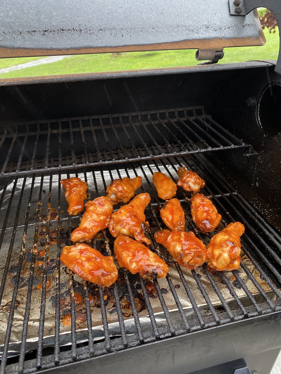 KevinHunsicker's tweet photo. Smoking up some Cherry Bourbon Glazed Wings with Cherry Smoke on the @TraegerGrills - Making the most of the very rainy day in Eastern PA https://t.co/x7IfSJuLdz
