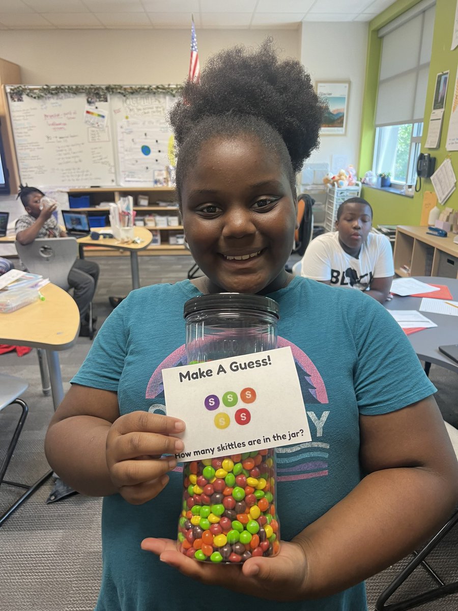 Ms. Hakanson tweet media