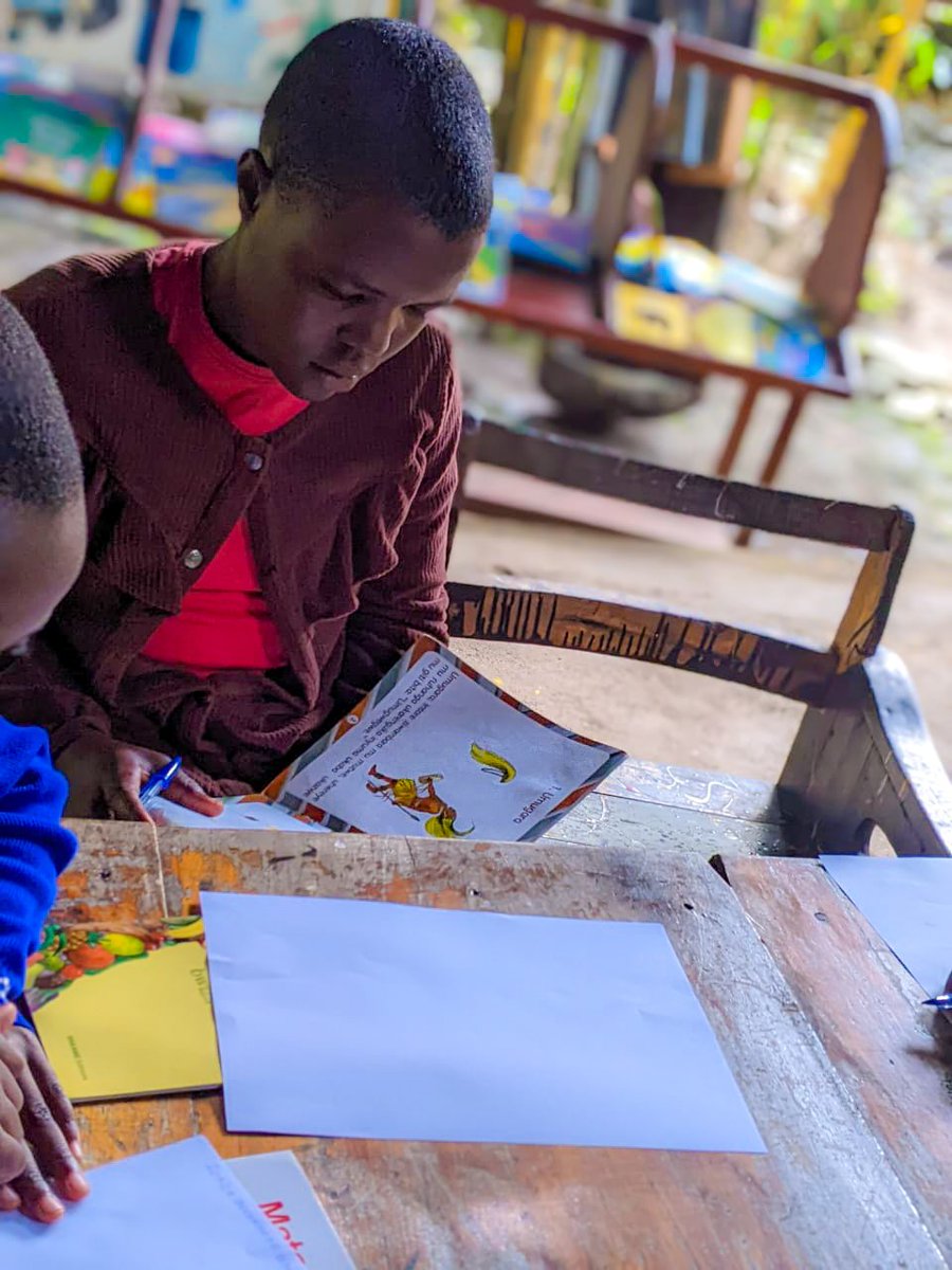 AgatiRwanda's tweet photo. Today's highlights at the mobile Library.
#agatimobilelibrary #agatilibrary https://t.co/s8J13iE8G6