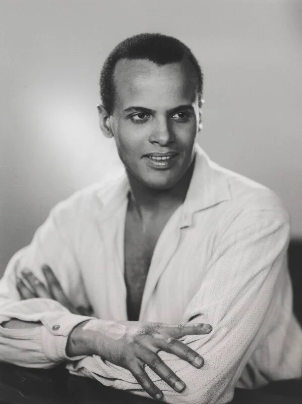 Retroscopeiscpa's tweet photo. Le chanteur de calypso, Harry Belafonte, s’est éteint ce mardi 25 avril 2023 à l’âge de 96 ans.
Entre vie privé, engament politique et civique et carrière artistique, retrouver son portrait dans notre 9e numéro, ce jeudi ! https://t.co/jzUkR3G1tA