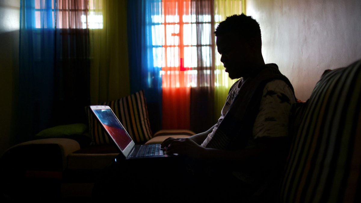 AI is taking the jobs of Kenyans who write essays for U.S. college students - restofworld.org/2023/chatgpt-t…
ncircular.org/news
#Kenya #AI #Africa #USA #ChatGPT #GhostWriters #contractcheating