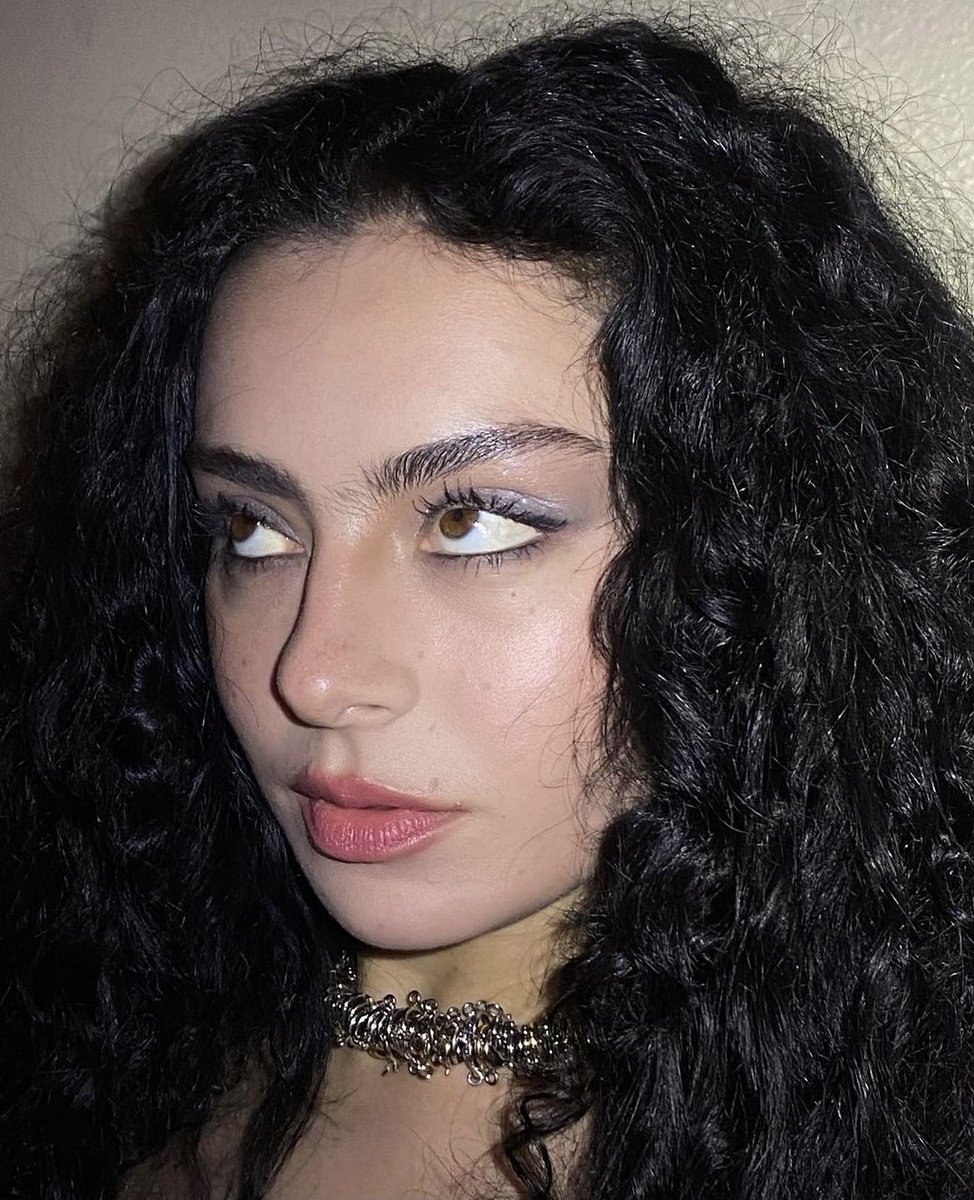 charli_xcx's tweet photo. https://t.co/XzQlFcwL31