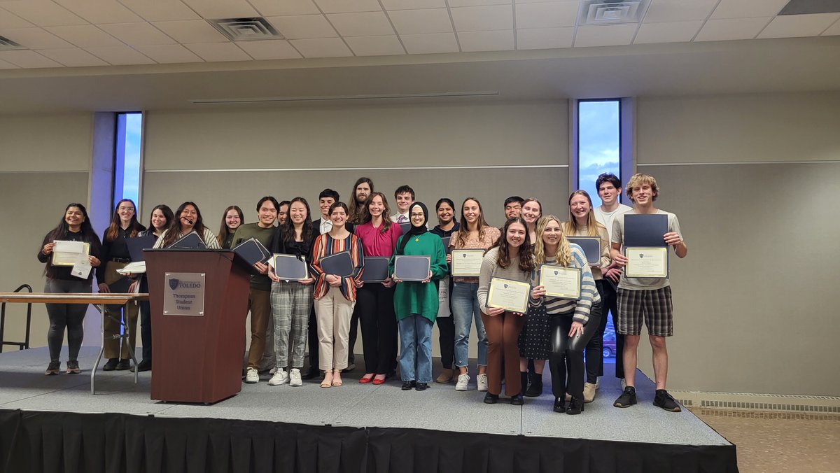 ChemistryToledo's tweet image. At the @ChemistryToledo 2023 Honors Tea, 15 academic achievement awards and 15 scholarships totaling just over $45,000 were awarded to deserving students.  Thank you to our generous donors. @UToledo_NSM @UToledo