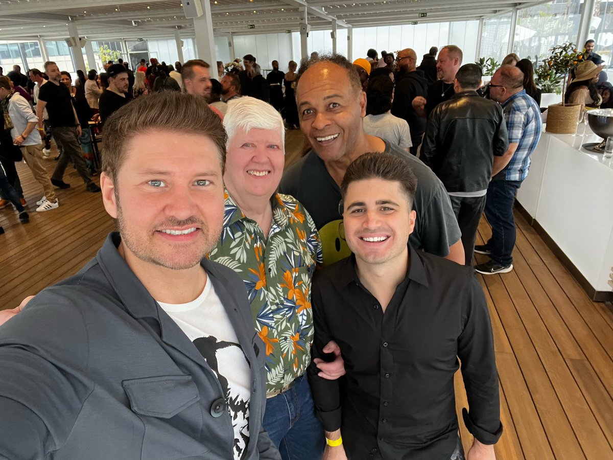 LingtonSax's tweet photo. So it all begins!!! @DaveKozMusic cruise sets sail tomorrow and I’m up first!
A nice get together tonight (with my dad in tow) here in Barcelona
Who’s coming ?
#davekoz #jonathanbutler #rickbraun #ericdarius #vincentingala #rayparkerjr https://t.co/A28MbYJkc3
