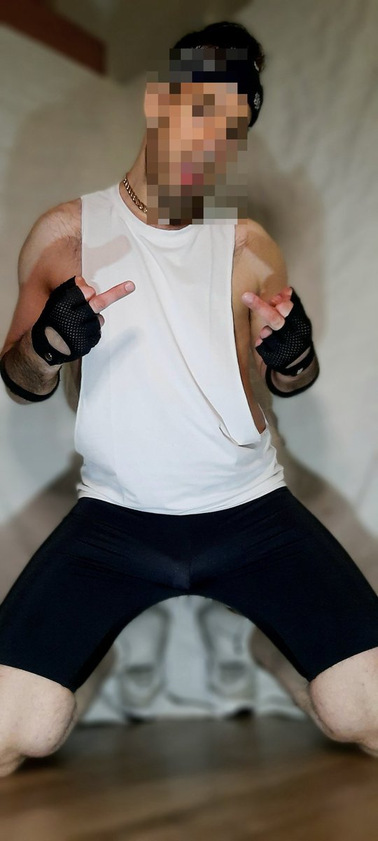 Lycral0ver's tweet photo. #lycrafetish #Running #sportsgear #gay https://t.co/JNsEqVx4bt