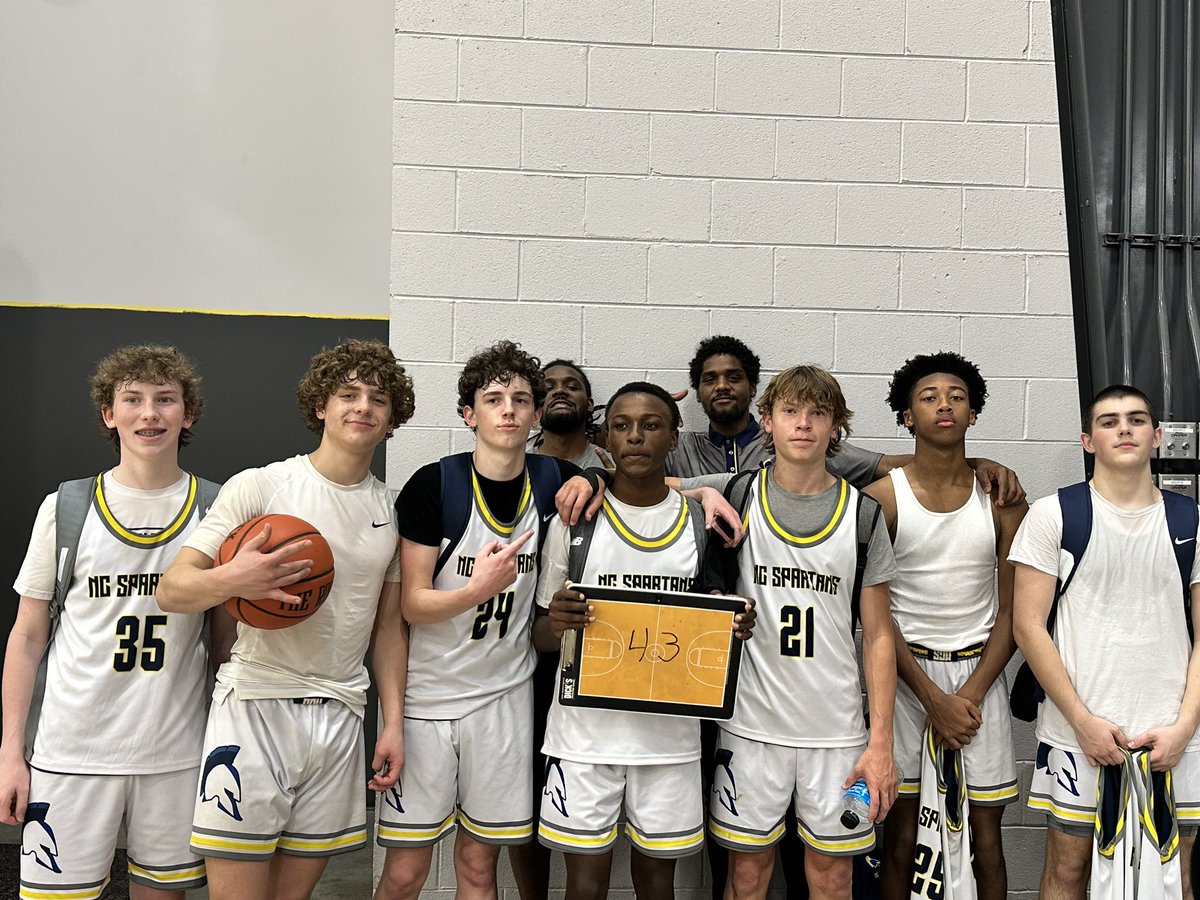 NC Spartans (@ncspartans) on Twitter photo KRISTIAN ROBINSON 😳
4️⃣3️⃣ POINTS
He led 15U Jones to a 63-45 win over Team Hickory at the <a href="/Phenom_Hoops/">Phenom Hoop Report</a> #HoopStateFinale. 15U Jones finished 2-1 on the weekend.
#NCSpartans | #LikeASpartan KRISTIAN ROBINSON 😳
4️⃣3️⃣ POINTS
He led 15U Jones to a 63-45 win over Team Hickory at the <a href="/Phenom_Hoops/">Phenom Hoop Report</a> #HoopStateFinale. 15U Jones finished 2-1 on the weekend.
#NCSpartans | #LikeASpartan