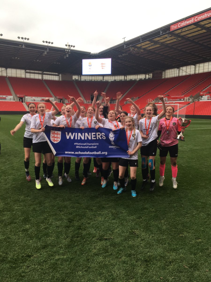 kentschools_fa's tweet photo. Delighted for the @WestKentSFA U13 Girls, who showed great character to come from behind in the @SchoolsFootball National Final and overcome a strong @LpoolSchoolsFA team on penalties.
🏆National Champions - what an achievement 👏👏👏 https://t.co/JgMNWWBMt5