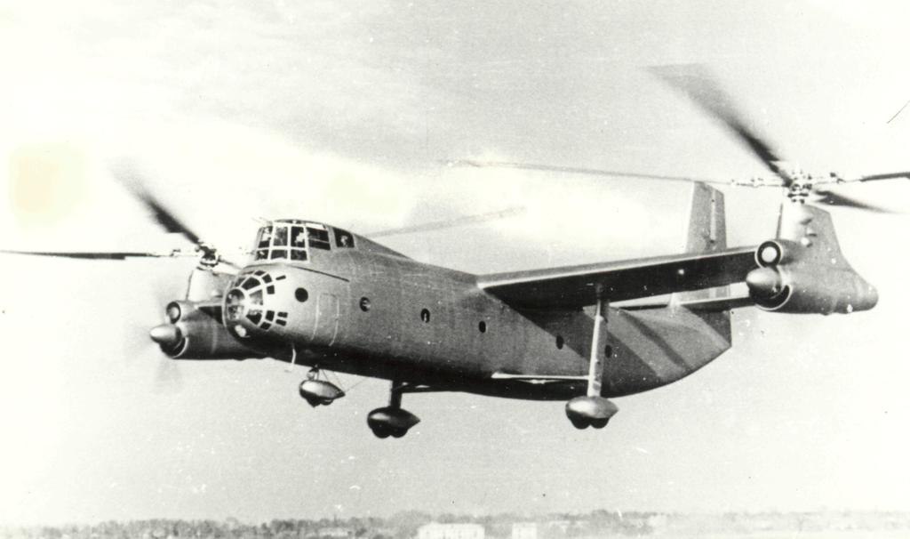 EnglishMow's tweet photo. 1957 Kamov Ka-22. Performance data: maximum speed - 356km/h; payload - 16 tones. The project was cancelled in favor of the more reliable and less complex Mil Mi-6 helicopter. 2 of 3 machines were lost during the test flights. #Kamov #Ka22 #Камов #helicopter #heli #авиа #avia https://t.co/i5qC1supgZ