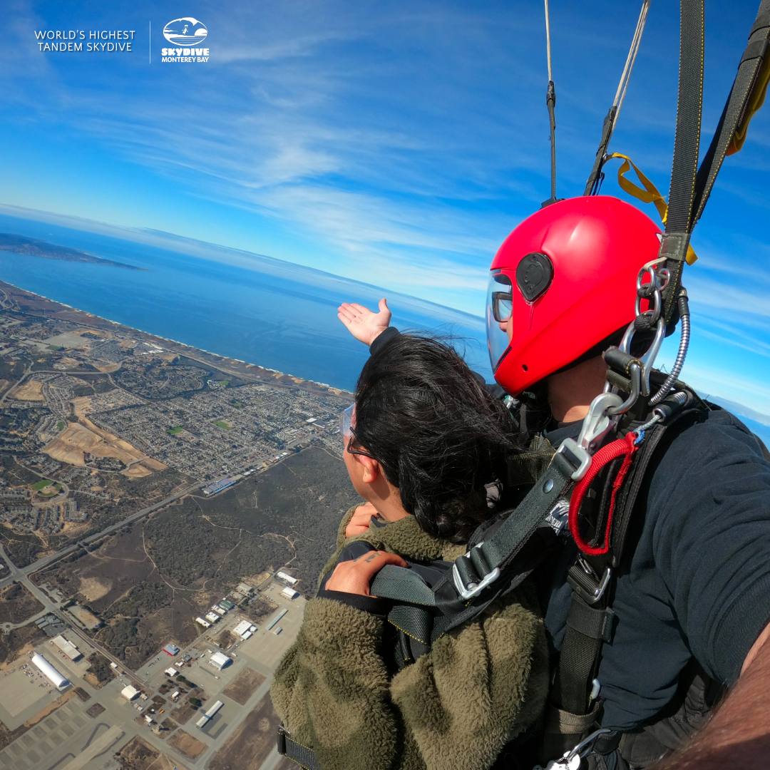 MontereySkydive's tweet photo. A walking tour of Monterey sounds pedestrian compared to a guided Monterey Bay Parachute Tour. 
.
.
.
.
.
.
.
.
.
.
#FirstJump #SkydiveMontereyBay #MontereySkydive #OceanViewSkydive #WorldsHighestSkydive #SeeMonterey #Yolo #SkydiveSanJose #SanJoseSkydive https://t.co/ldljAqcqaU