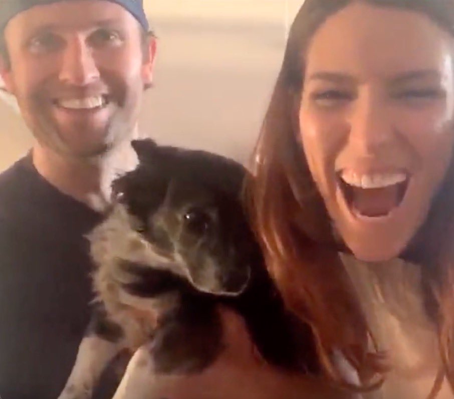 Today is #NationalAdoptAShelterPetDay 🐾 

Sarah and Graham with their adopted dog, Georgie (September 2020) 🖤

📸: edeneats via Instagram Live