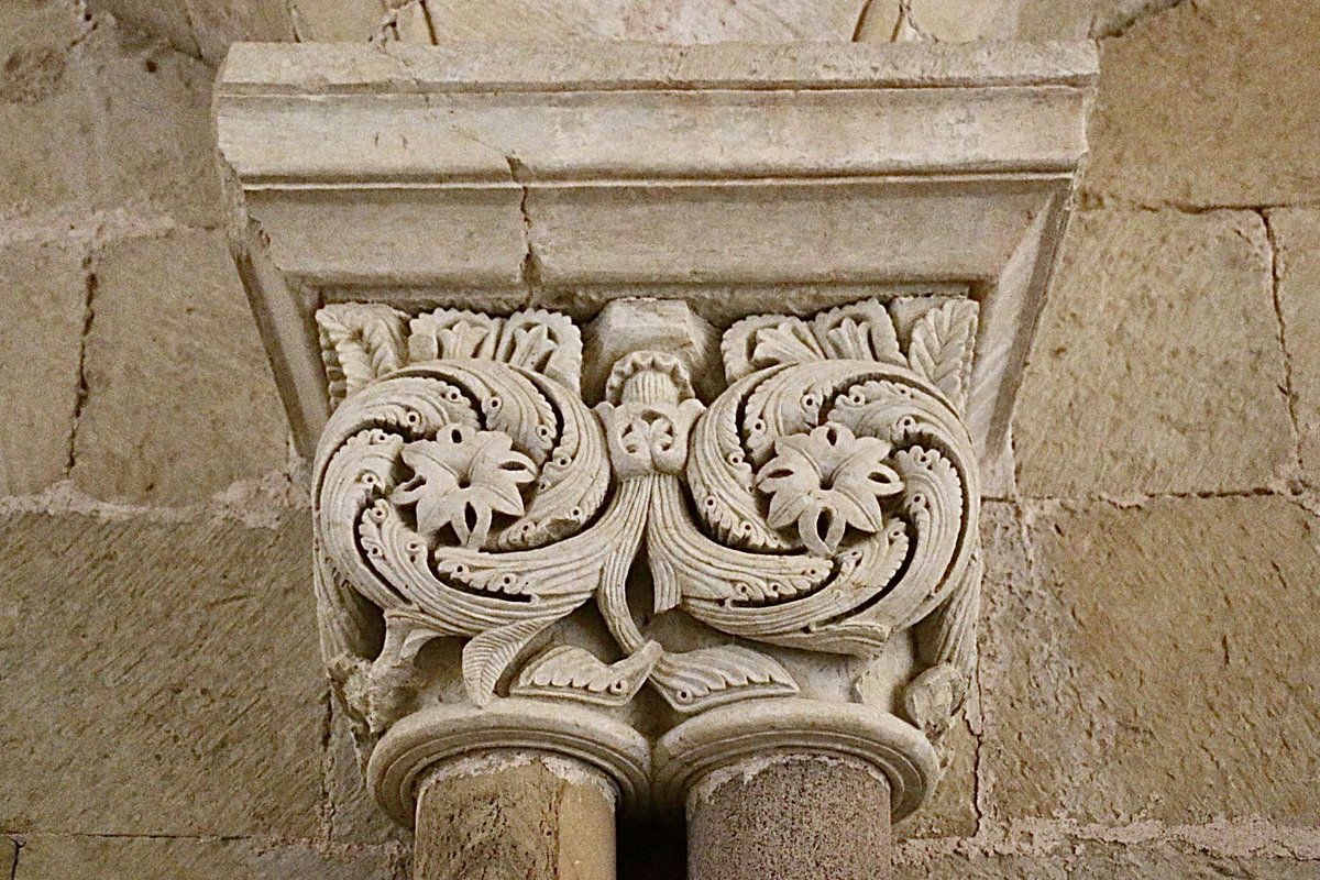 eborrajeros's tweet photo. Sexta parada: Santa Cecilia, s.XII. En Vallespinoso de Aguilar. Una joya, por dentro y por fuera. Tanto, que merece dos tandas de fotos 1/2 https://t.co/1GSha9XClr