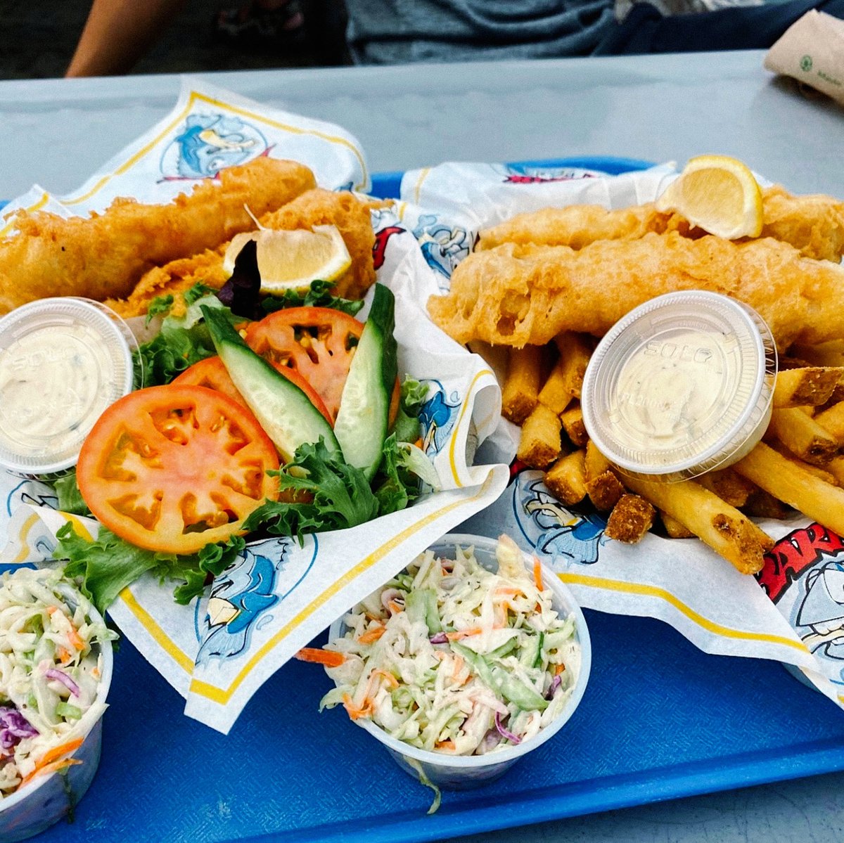 BarbsFishNChips's tweet photo. πππ‘ππ π€π§ ππ§πππ¨... what's your go-to with crispy BC Halibut? It's a tough call π₯Έ Both come with that legendary saucy slaw & tangy tartar!β
β
#barbsfishandchips #seafood #thisisvic #vancouverisland #viccity #victoriabc #yyj #yyjfoodsceneβ https://t.co/1XZ4MsXyJf