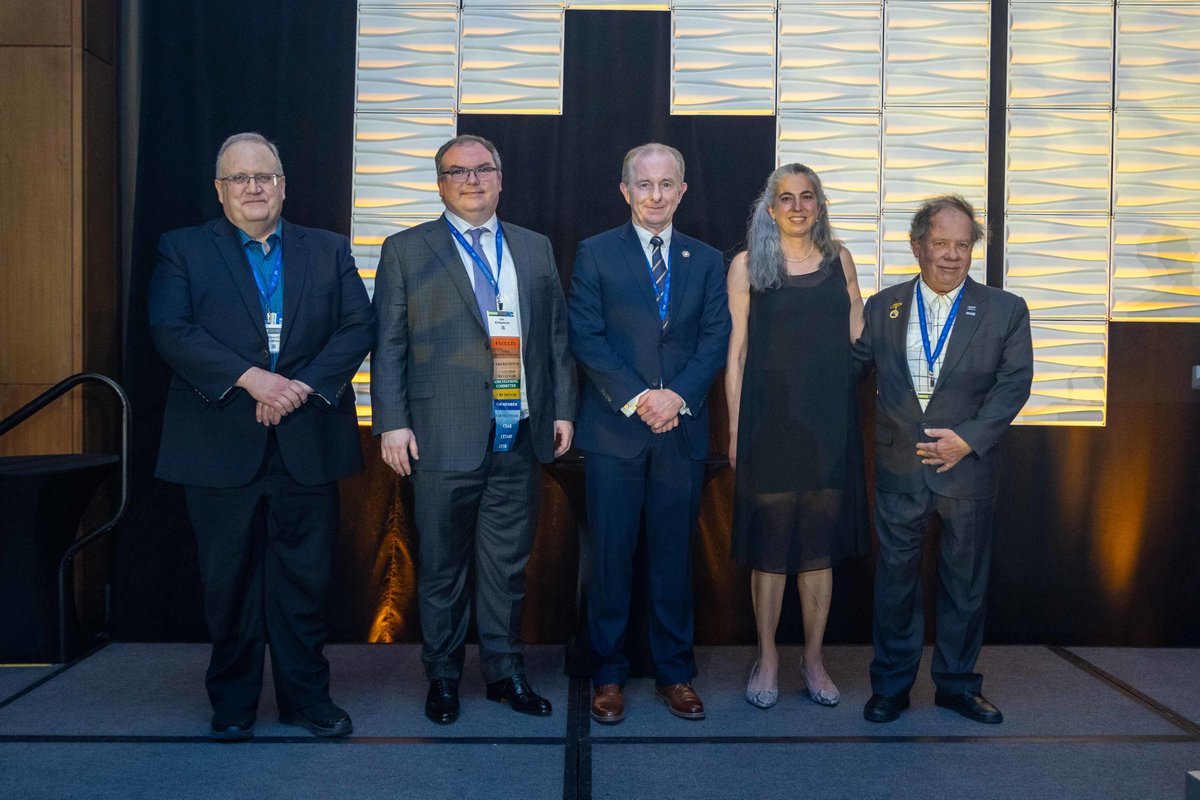 Recognizing those @CARadiologists Award Winners who received their honours during the pandemic @ #CAR2023 ASM!

CAR Gold Medal Winner:  
Dr. Jacques Lévesque

FCAR:
Dr. Daria Manos 
Dr. Darren Ferguson 
Dr. Iain Kirkpatrick 
Dr. Stewart MacMillan