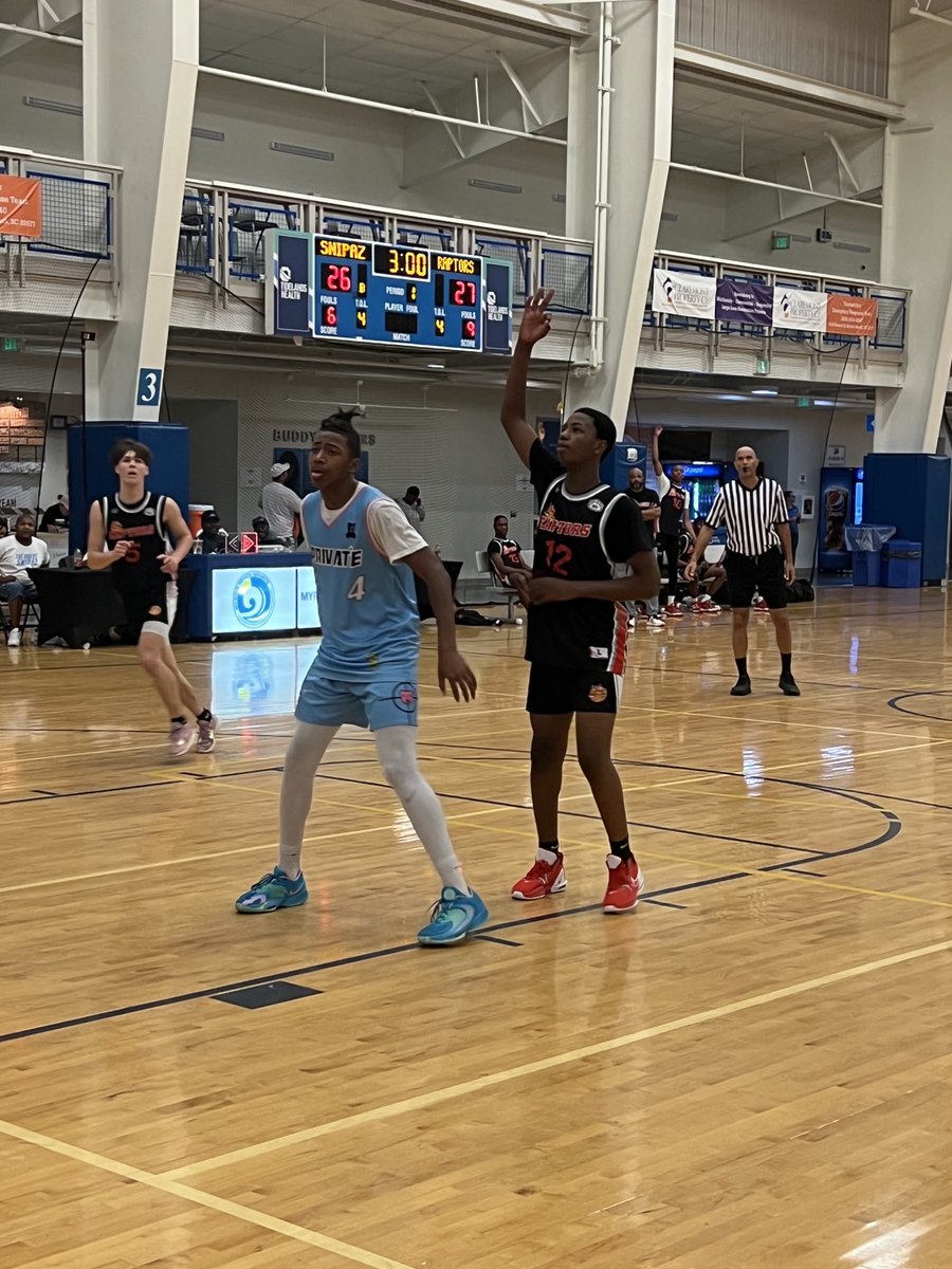 BigShotsToday's tweet photo. JORDAN JENKINS 6’4 2026 Private Snipaz 15U Conway High … Long, athletic, plays hard, quick blow by drives. Will develop into an outstanding college prospect #BigShots #MBJamLive https://t.co/rLVrh4NTPO