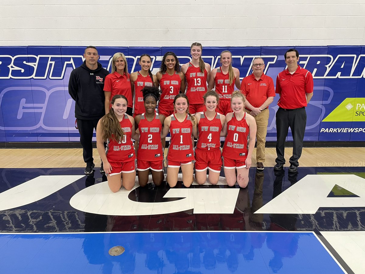 Team Northwest Ohio put on a show today at the Hut! 

A huge thank you to Team Northwest Ohio for competing in the Nancy Rehm Border Wars Classic at USF Hutzell Athletic Center.