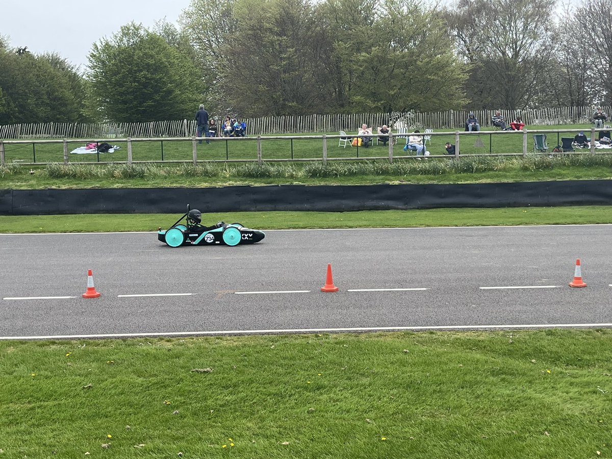 EpsomC_Science's tweet photo. 🏎️ A great day of @Greenpowertrust racing that the whole team enjoyed! Freddie finishing 4th in F24+ Kit car class and a stunning come back drive from Sophia to take us from 71st to 23rd in race 2 of the F24 category!  Well done all! 👍 🏎️@Veloce_Racing  @xxvsportswear https://t.co/HuUA7ZcsxQ