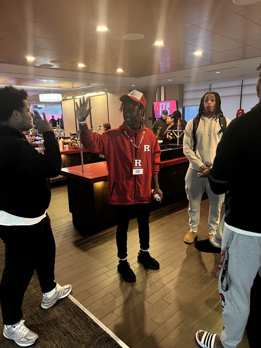 TheReal_Linden's tweet image. ⁦@Brown7Josiah ⁦@RFootball⁩ #Choppingitup #Classeykid #beautifulfamily #twin @RUscarletnation⁩ ⁦@RutgersFBfans⁩ ⁦@HTHS_Athletics⁩ - Having a great time, at Rutgers University football spring game 2023. 🪓🪓🪓🪓🪓🪓🪓🪓🪓🪓🪓🪓🪓🪓🪓🪓🪓🪓🪓🪓🪓🪓🪓🪓🪓👊🏾