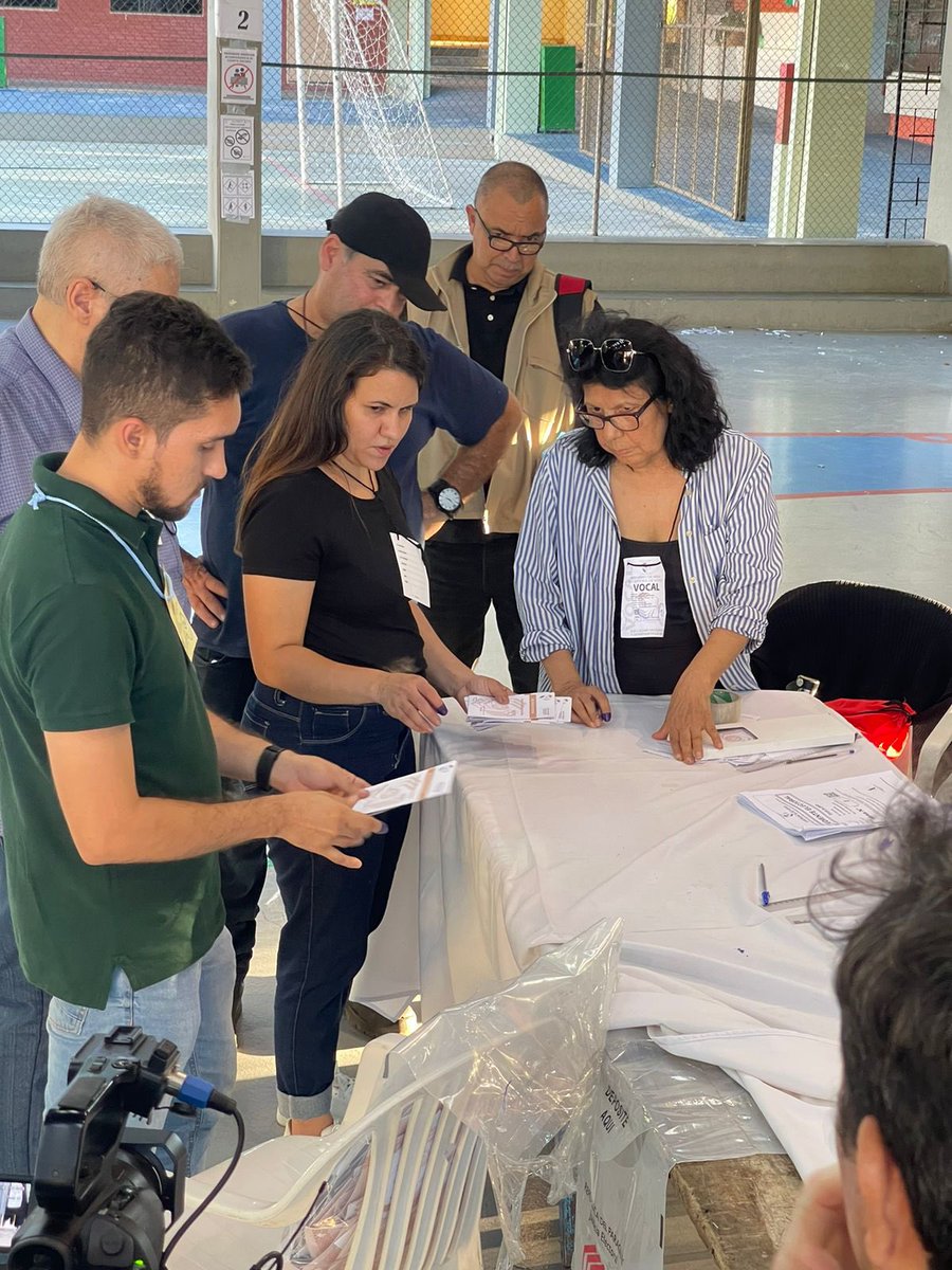 En este momento nos encontramos en la observación de cierre y escrutinio de las elecciones nacionales y departamentales de #Paraguay 🇵🇾🗳️ #EleccionesPy23