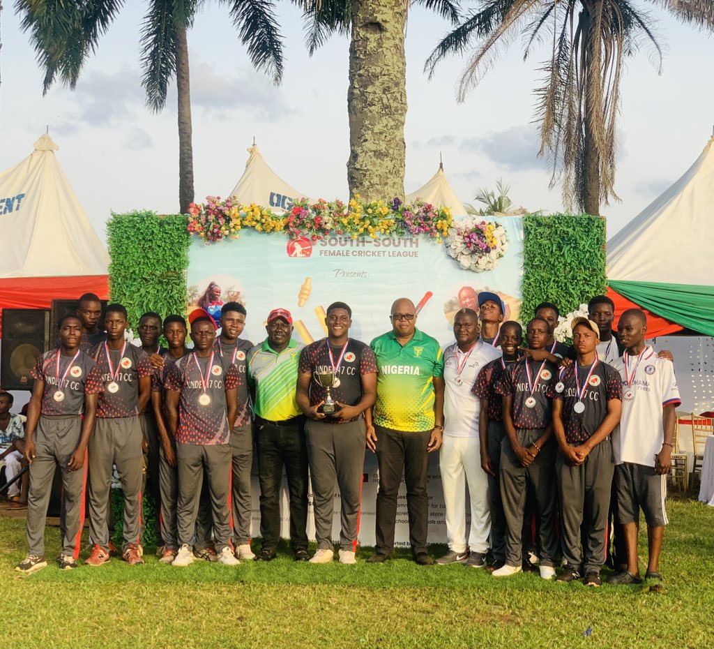 edostatecricket's tweet photo. Congratulations No Limit Cricket Club and Smashers Cricket Club, winners of the Edo cricket league Super Four and the South-South female league Super Four 🏅🏅 https://t.co/jDR1IlvzJF