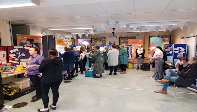 tinyurl.com/2qudgqq9 Tameside’s Family Hubs boosted by new programmes and support