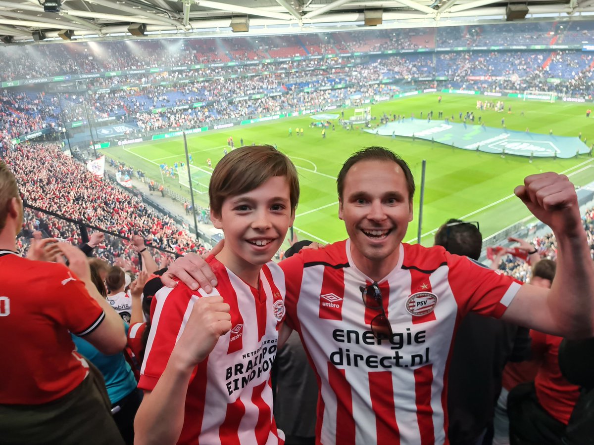 Bekertje in the pocket!#psvaja