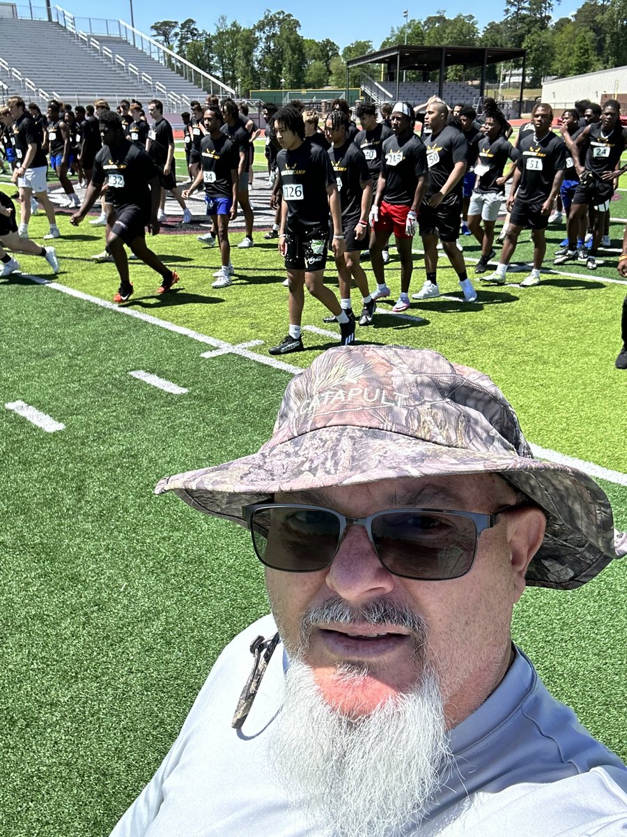 Jeff_XOS's tweet photo. Great day going here at the @monstercamps in Benton AR.  158 @catapultsports GPS’s in full effect.
#TestintheVest
#TheCatapultAdvantage https://t.co/j8jbk7tQdm