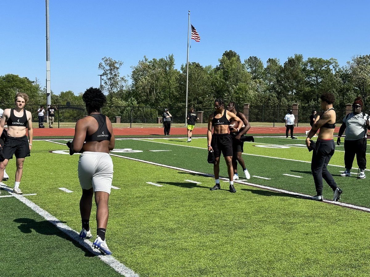 Jeff_XOS's tweet photo. Great day going here at the @monstercamps in Benton AR.  158 @catapultsports GPS’s in full effect.
#TestintheVest
#TheCatapultAdvantage https://t.co/j8jbk7tQdm