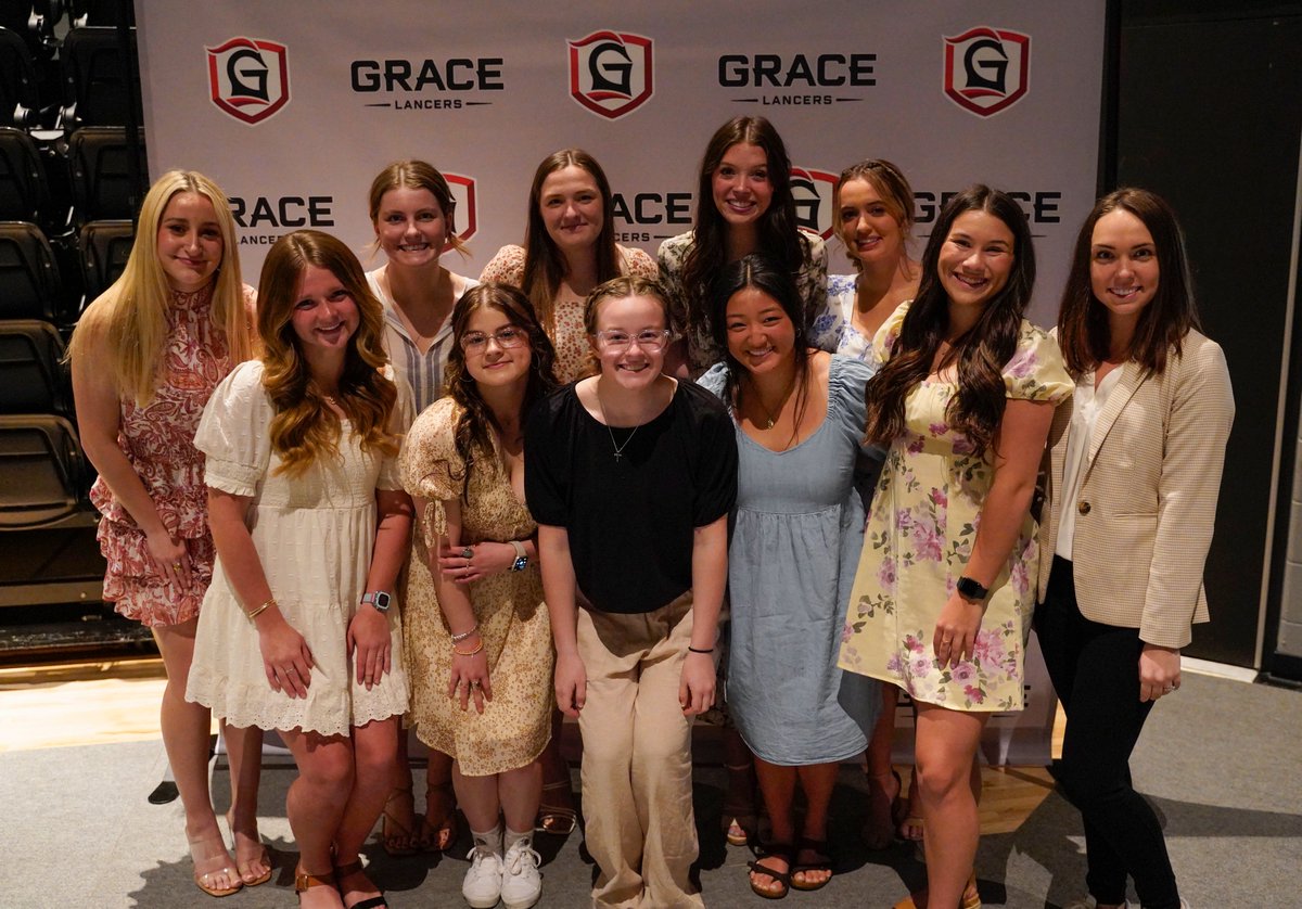 GraceLancers's tweet photo. Great afternoon at the 2023 #GALAGrace, celebrating the 2022-23 year for Grace Athletics!

#LancerUp #MakeHimKnown

📸 - https://t.co/RS0FCJCSuO https://t.co/IKDKNlGcw4