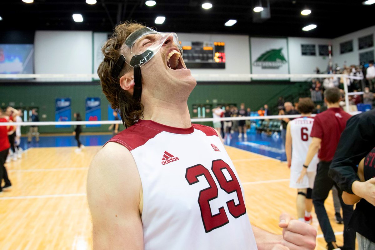 StevensDucks's tweet photo. HISTORY. MADE.🏐

@StevensMensVB 

#AllRise #d3vb #MACvb https://t.co/MXIR9V7IUc