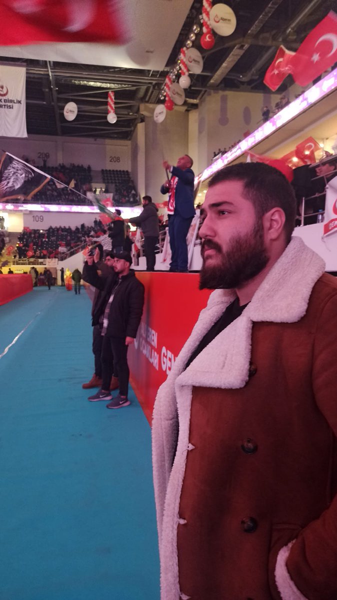mtcoban77's tweet photo. Gün olur ki mertliğin uğrar kahpe bir hınca; 
Namert bir el arkandan vurur seni kadınca.. https://t.co/IKg1BoYKLJ
