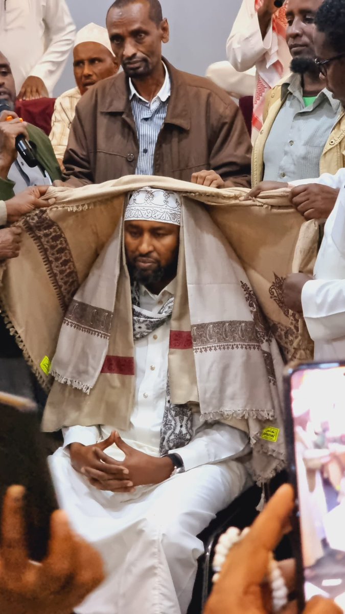 MohamedFazul4's tweet photo. Endorsed. 
Barre Maalim Hassan, the brother of the late Banissa Mp Kullow Maalim to vie for the Mp seat left vacant by his brother. He has the support of the wider community and is expected to easily win the upcoming election. @Asmali77 @NAssemblyKE @KullowIbrahim @BillowKerrow https://t.co/6SbdhrDZbF