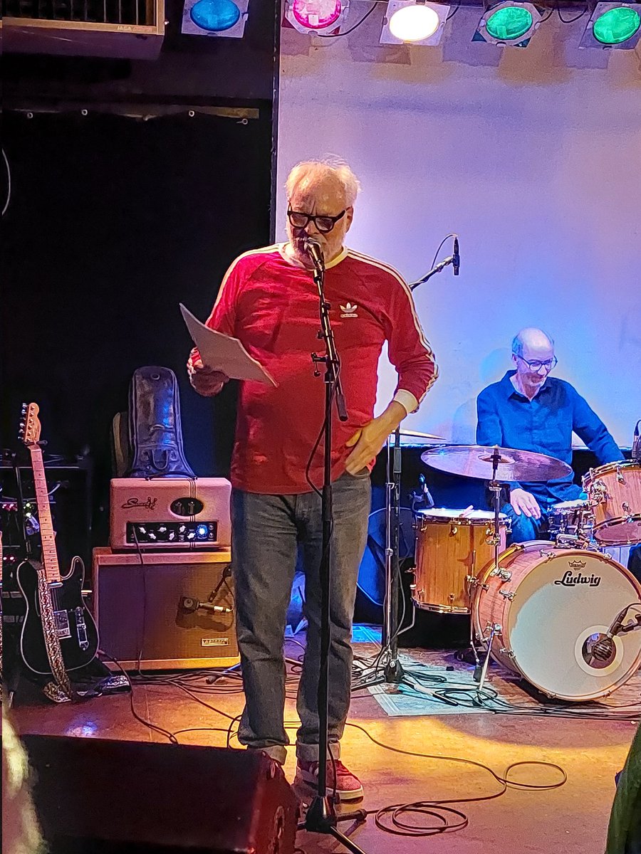 keesvdboogert's tweet photo. Literaire rockavond in De Trucker in Pijnacker met The Hank 5, gisteravond. Nico Dijkshoorn c.s. in vorm! @dijkshoorn https://t.co/w5y3sG59or