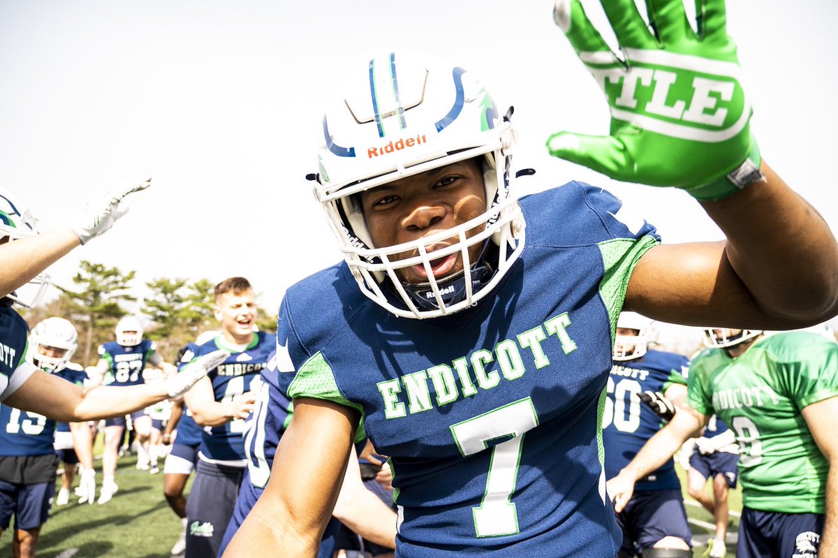 Successful spring ball and banquet‼️
#BeachBall🏈🐦🏖️ #GullFam 💚💙