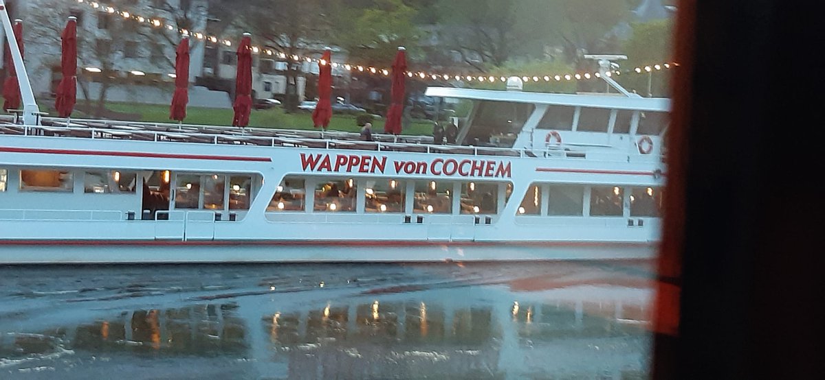 Frou_Postma's tweet photo. Oei!! Daar komen ze! #wappies https://t.co/xXMvMDEOR6