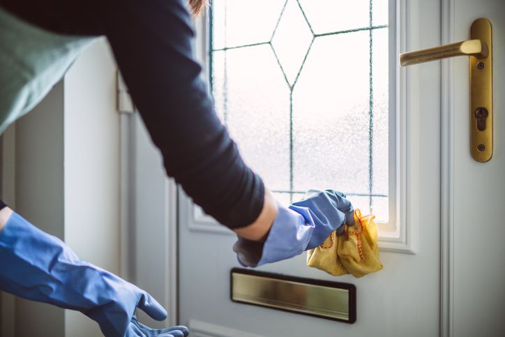 Mstgoody's tweet image. There are benefits to hiring a #housecleaner. This #homeguide can help you decide.  cpix.me/a/168628735